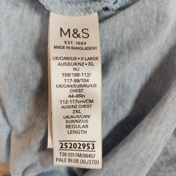 M&S Shirt Mens XL Pale Blue Short Sleeve Casual Lightweight Crewneck Tee - Picture 6 of 8